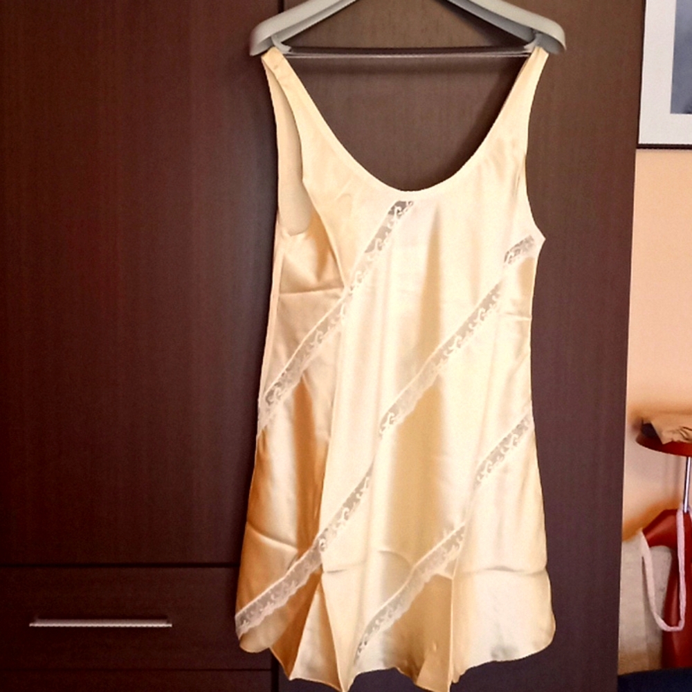 Cocoon by Randy Kristoffersen 100%silk gown